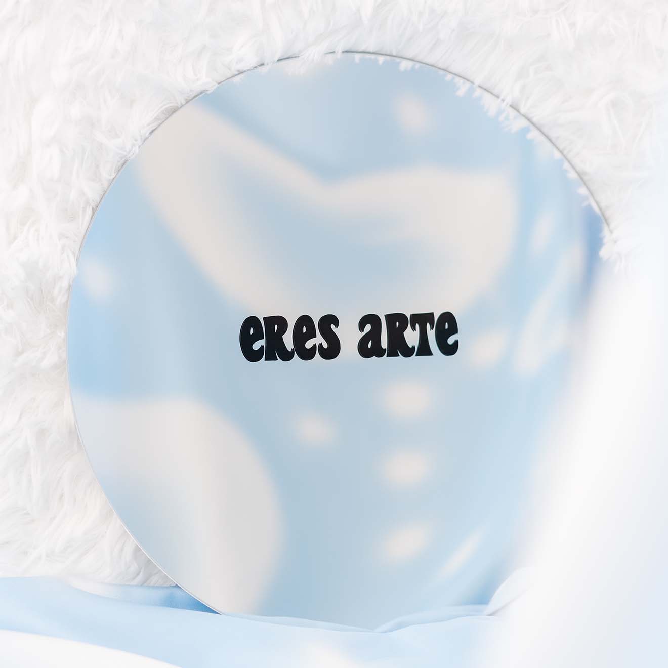 Eres Arte Decal